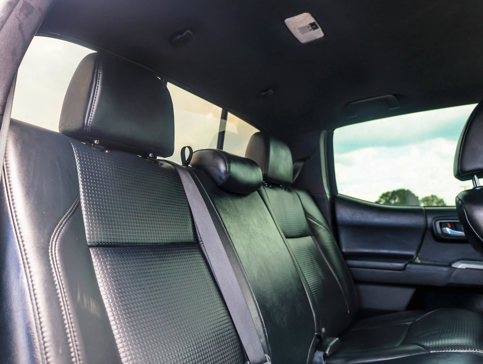 Used 2019 Toyota Tacoma Limited AWD/4WD image 11