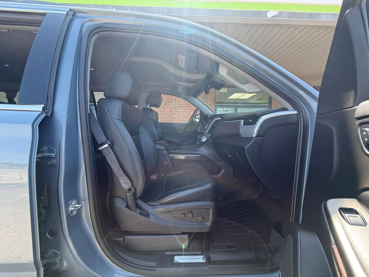 Used 2016 GMC Yukon XL SLT AWD/4WD image 7