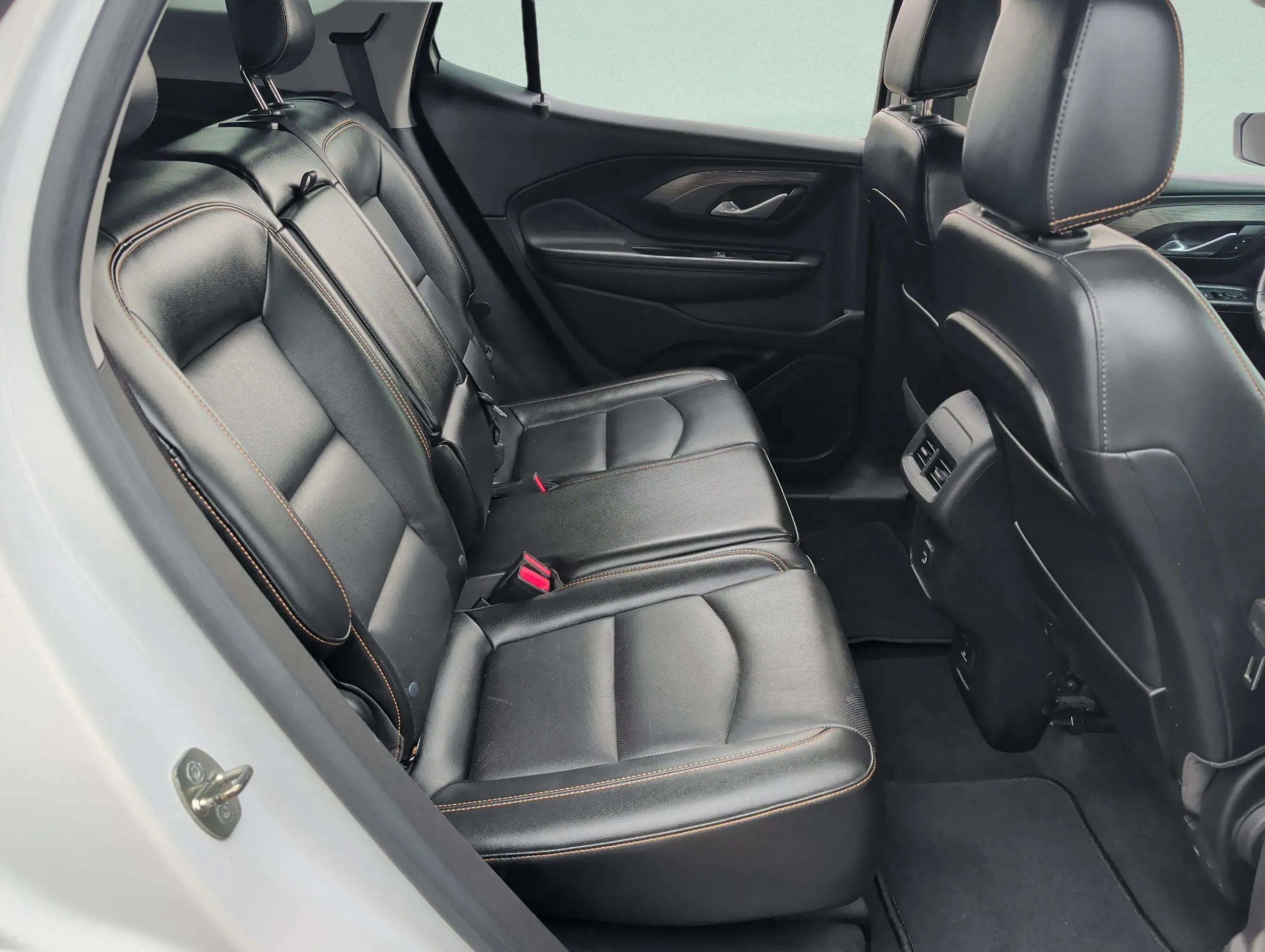 Used 2019 GMC Terrain SLT image 18