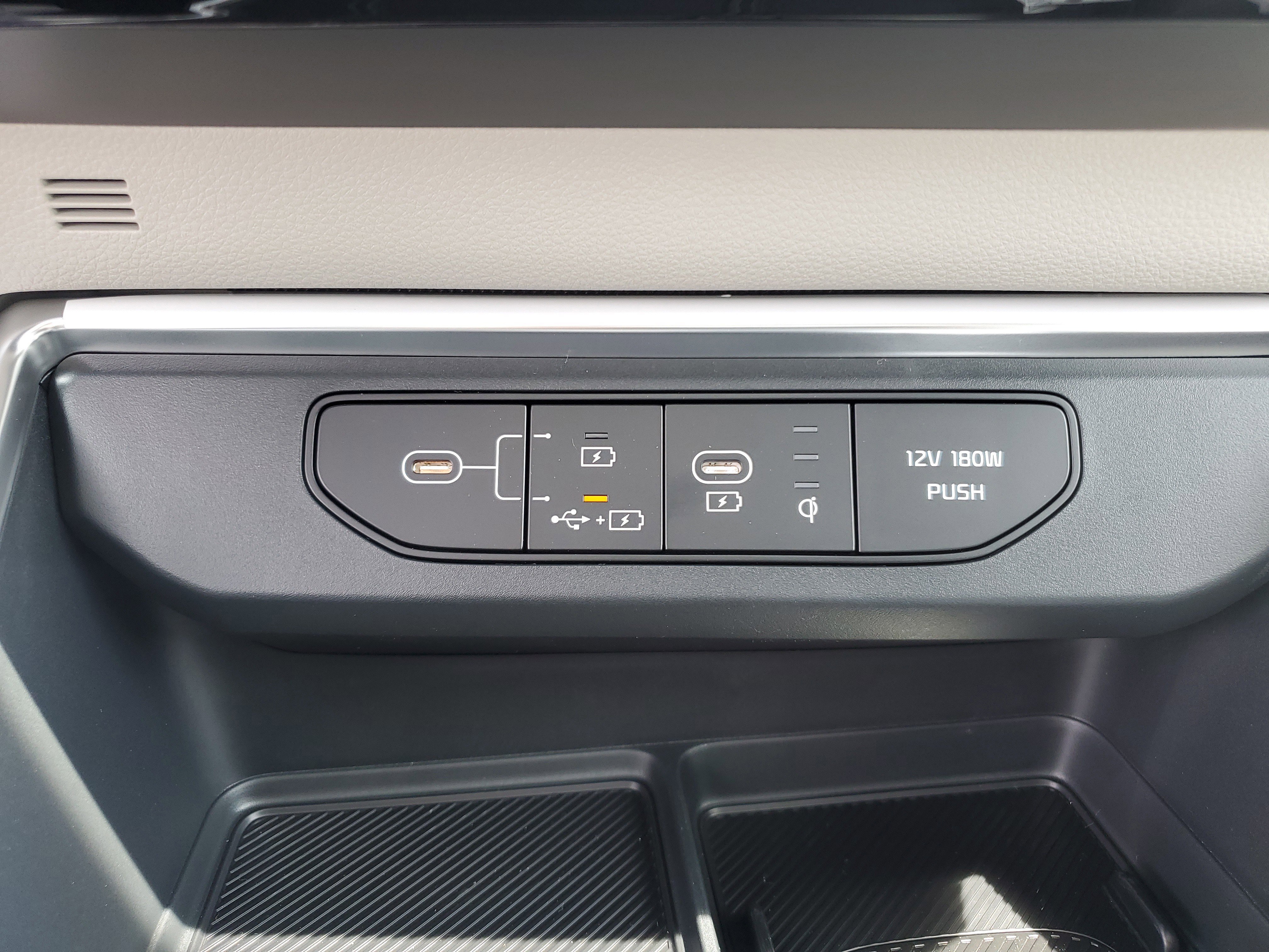 New 2026 Kia Carnival SX image 21