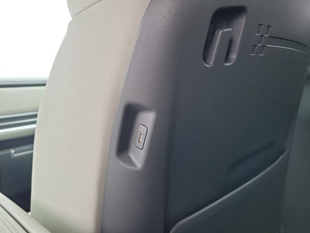 New 2026 Hyundai Santa Fe SEL FWD image 23