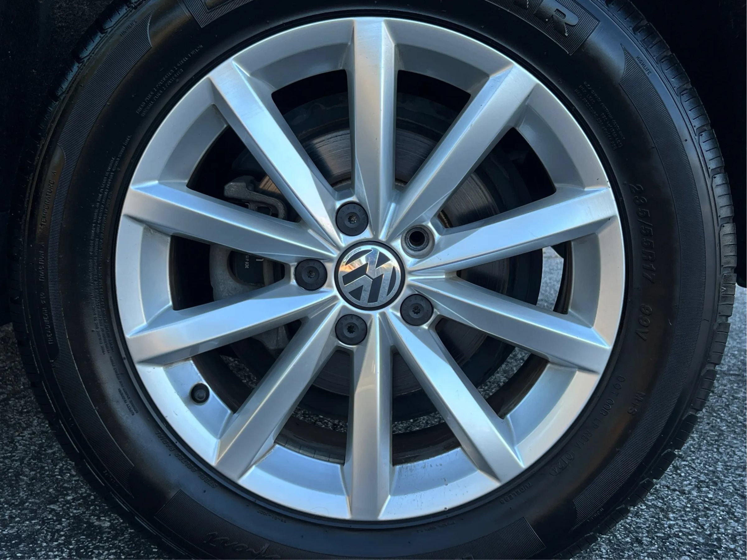 Used 2017 Volkswagen Tiguan Wolfsburg Edition FWD image 44