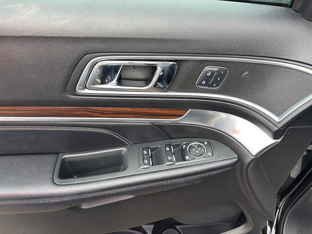 Certified 2017 Ford Explorer Limited image 14