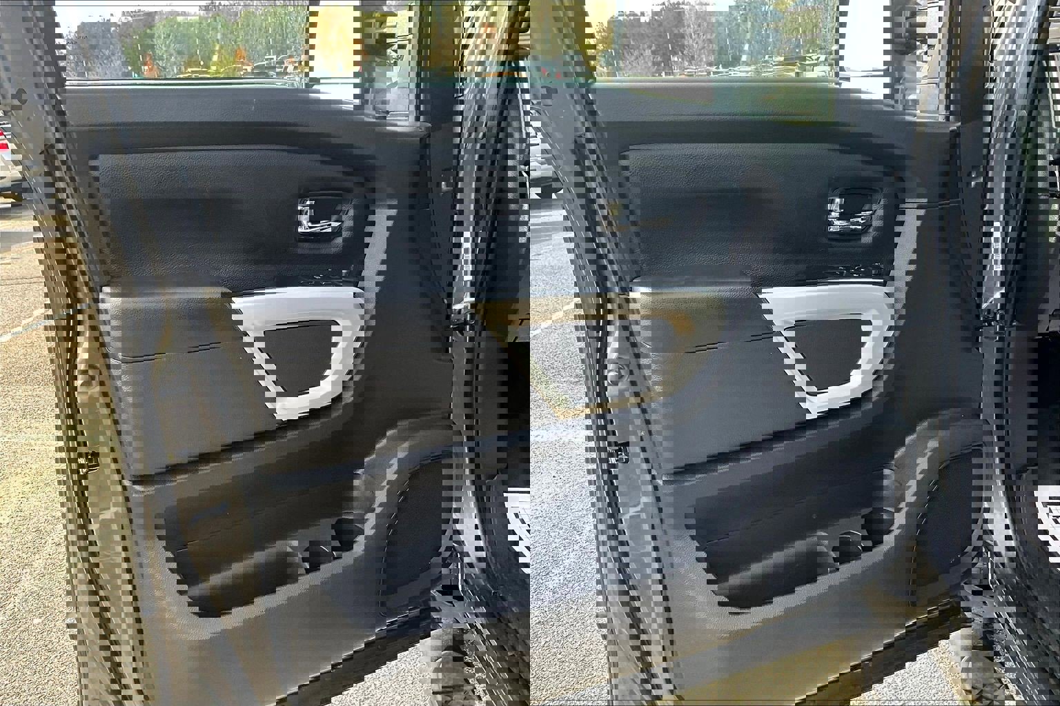 Used 2020 Nissan Titan SV w/ SV Convenience Package image 19