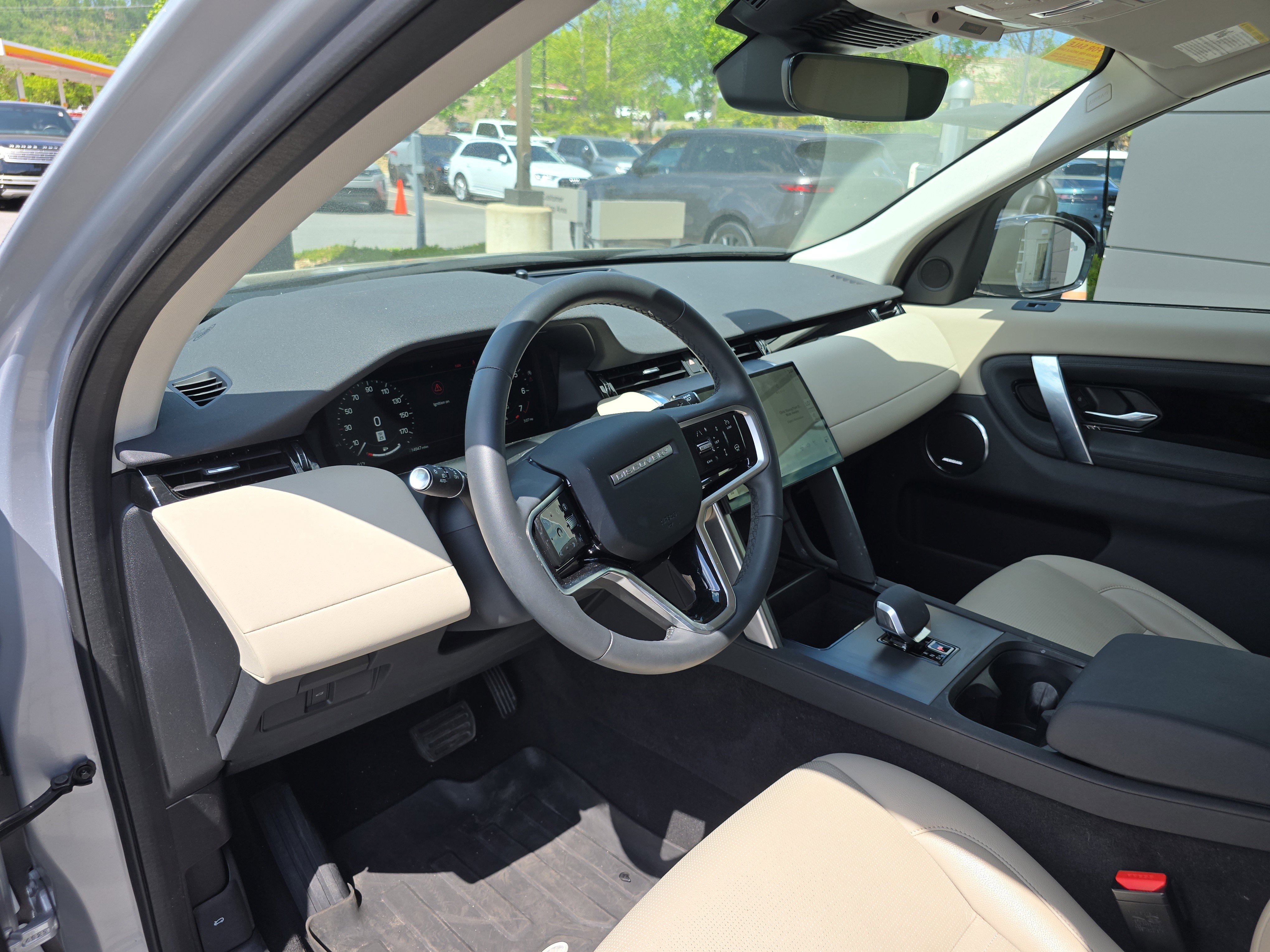 Certified 2025 Land Rover Discovery Sport S AWD/4WD image 22