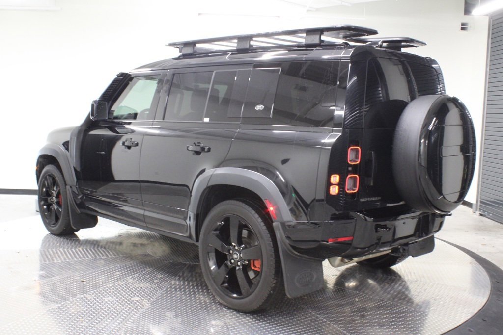 Used 2020 Land Rover Defender 110 X image 3