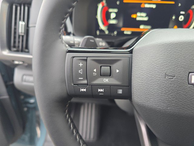 New 2026 Nissan Pathfinder SL image 32