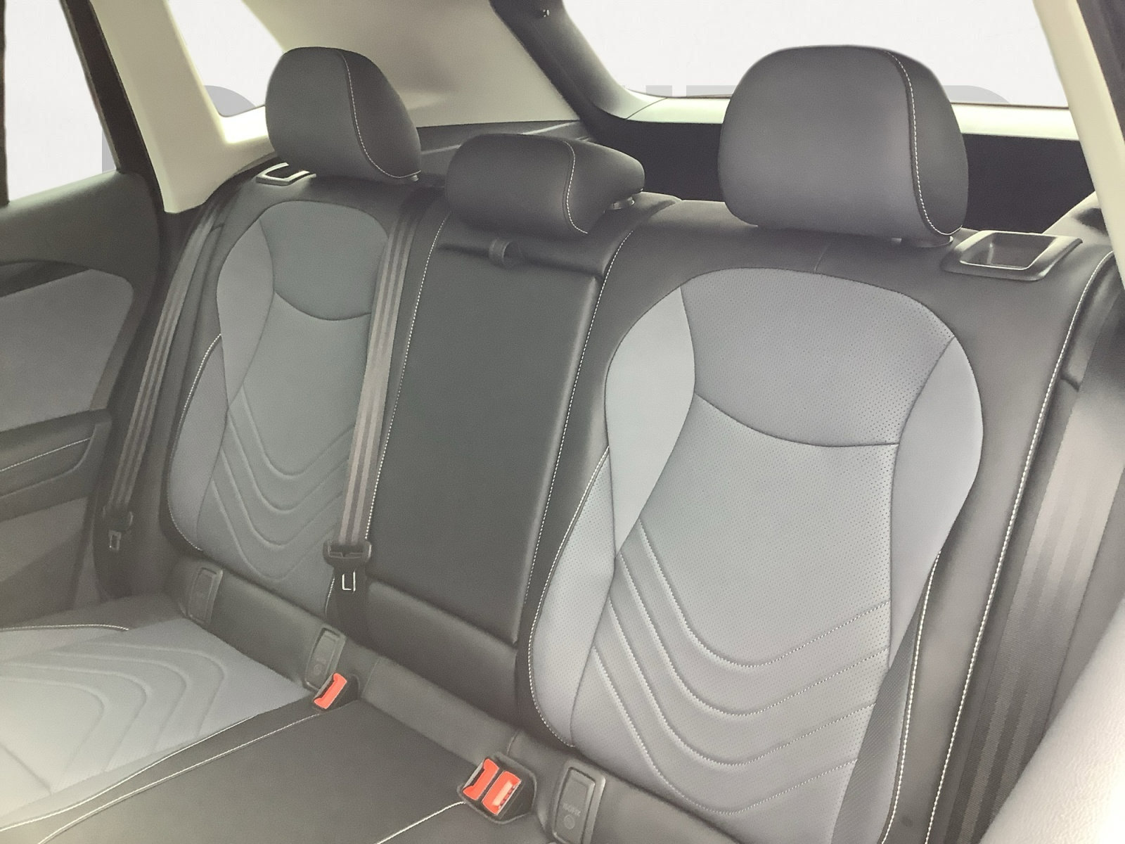 New 2026 Volkswagen Tiguan SE FWD image 21