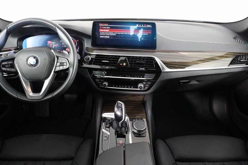 Used 2021 BMW 530i w/ Convenience Package image 7