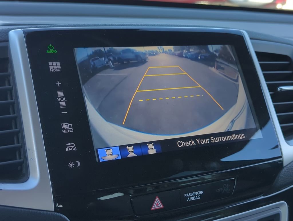 Used 2016 Honda Pilot Touring image 14