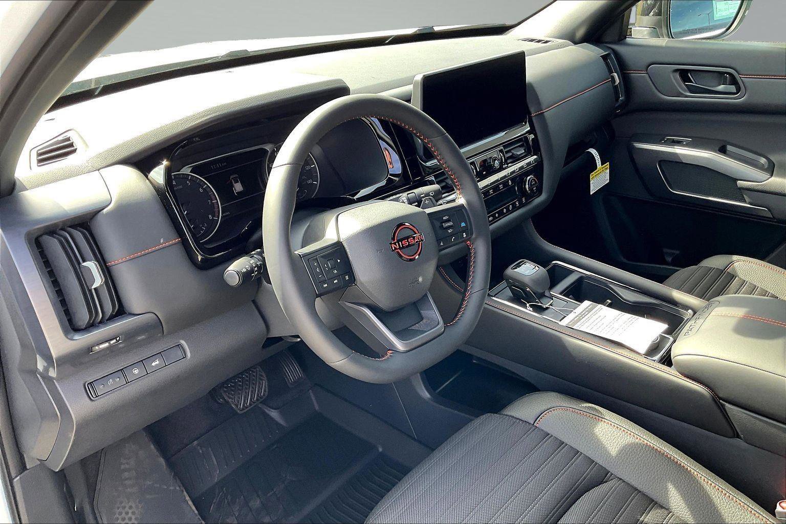 New 2026 Nissan Pathfinder Rock Creek image 7