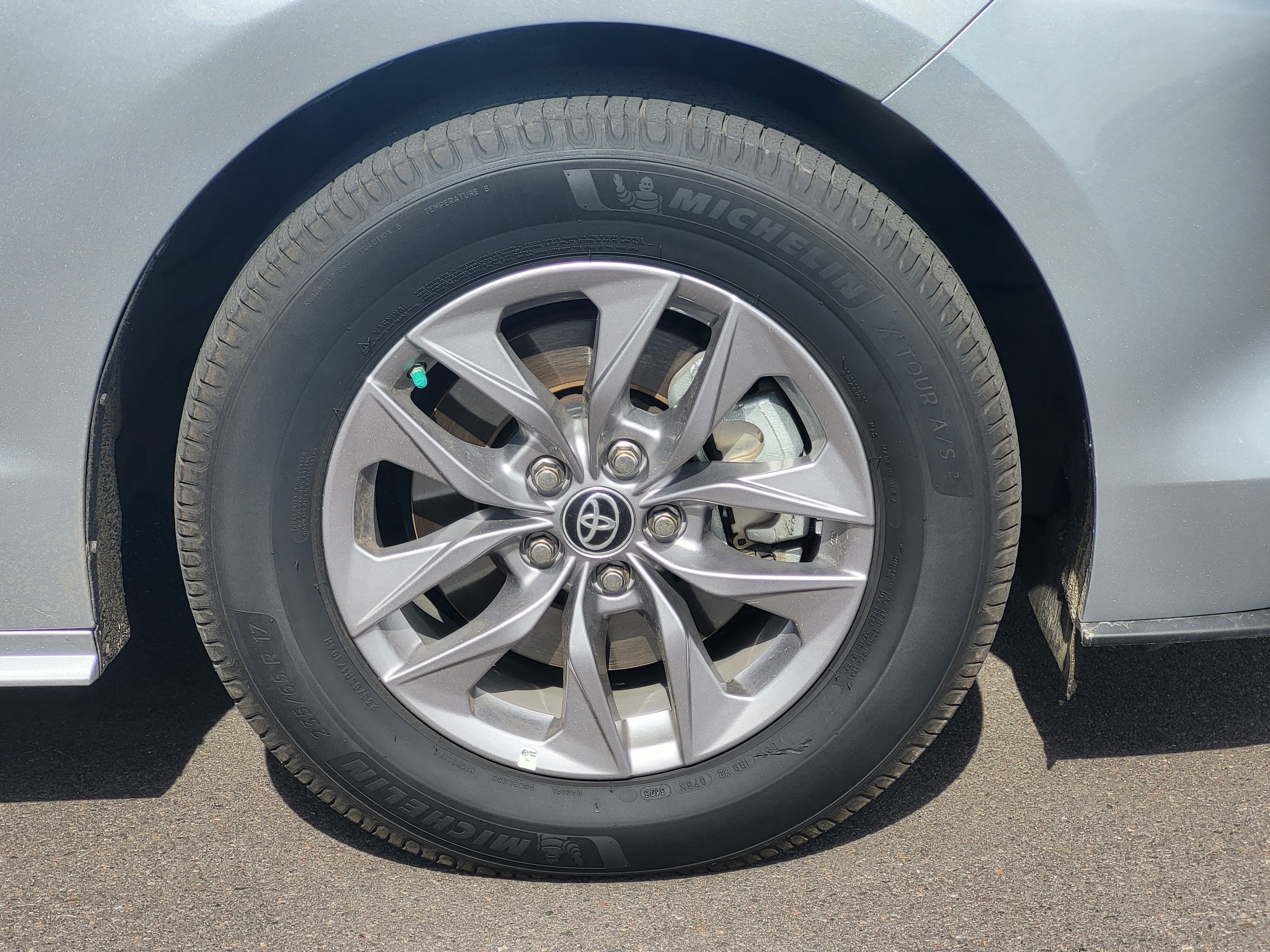 Used 2021 Toyota Sienna XLE w/ XLE Plus Package AWD/4WD image 8
