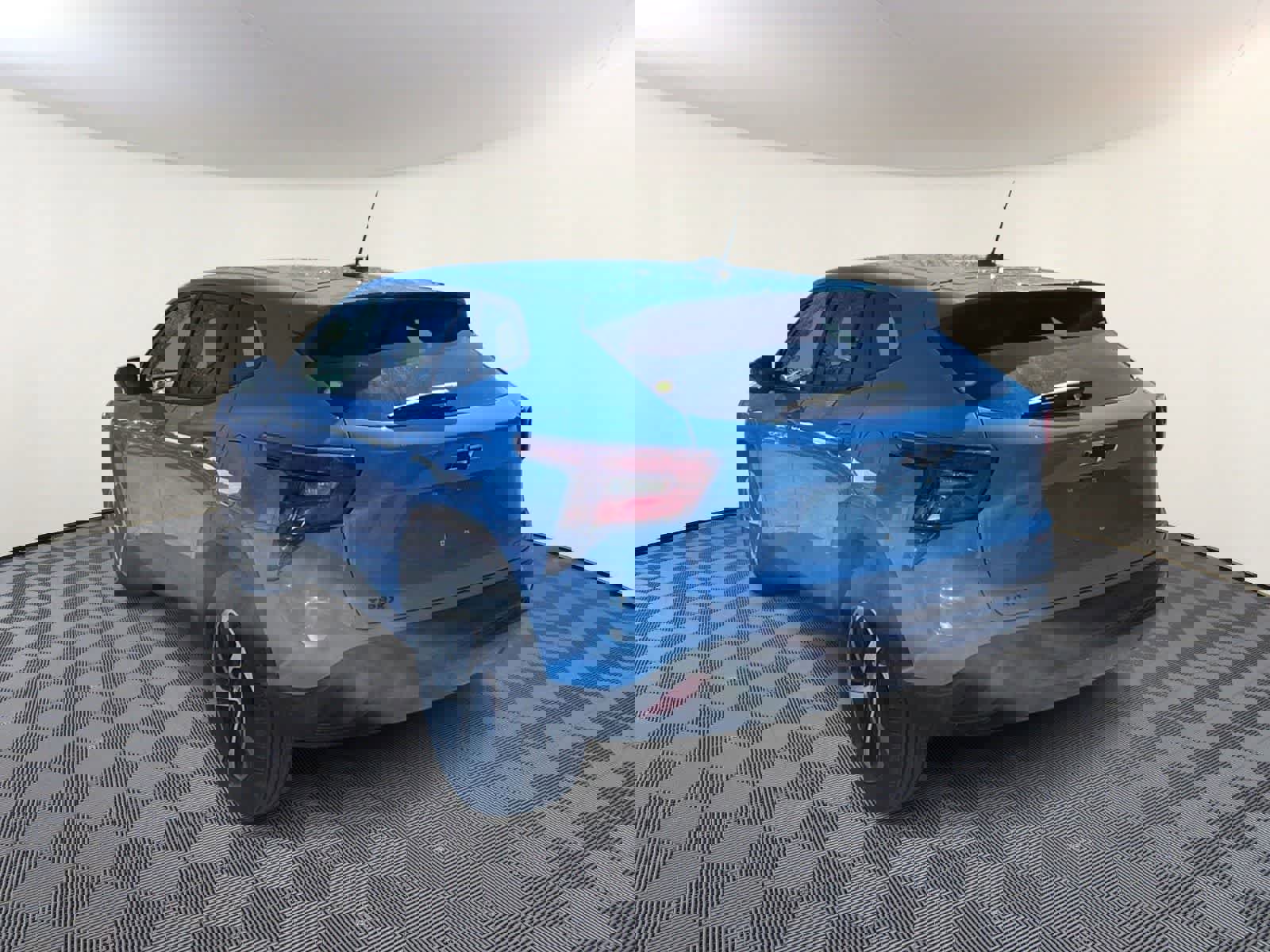 Used 2024 Chevrolet Trax RS w/ Driver Confidence Package FWD image 5