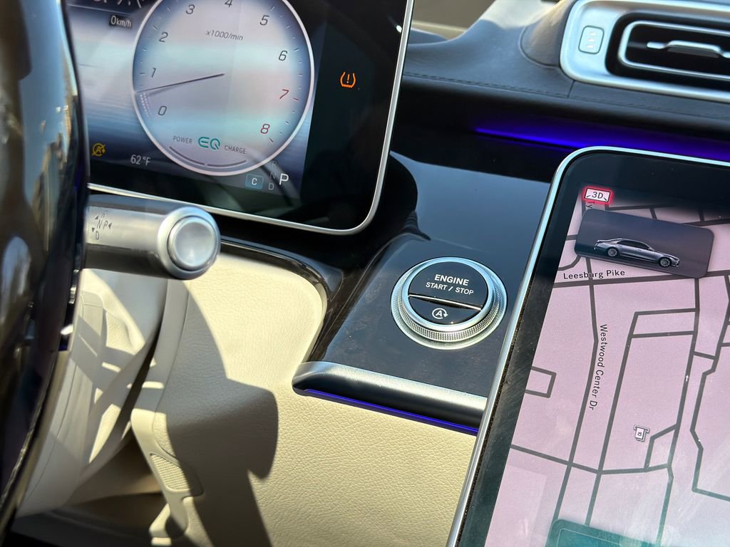 Used 2022 Mercedes-Benz S 580 4MATIC Sedan w/ 3D Technology Package image 28