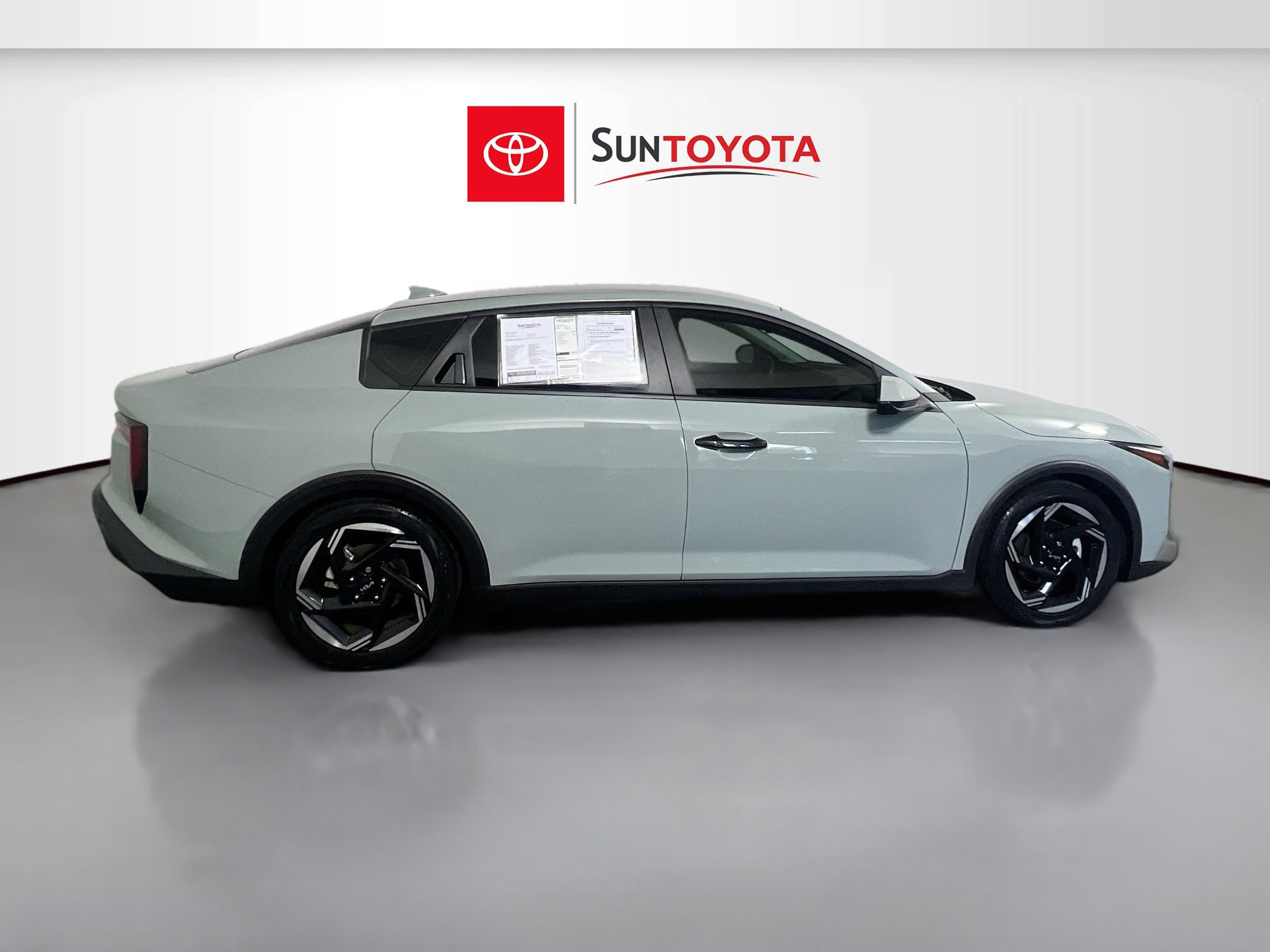 Used 2025 Kia K4 EX FWD image 2