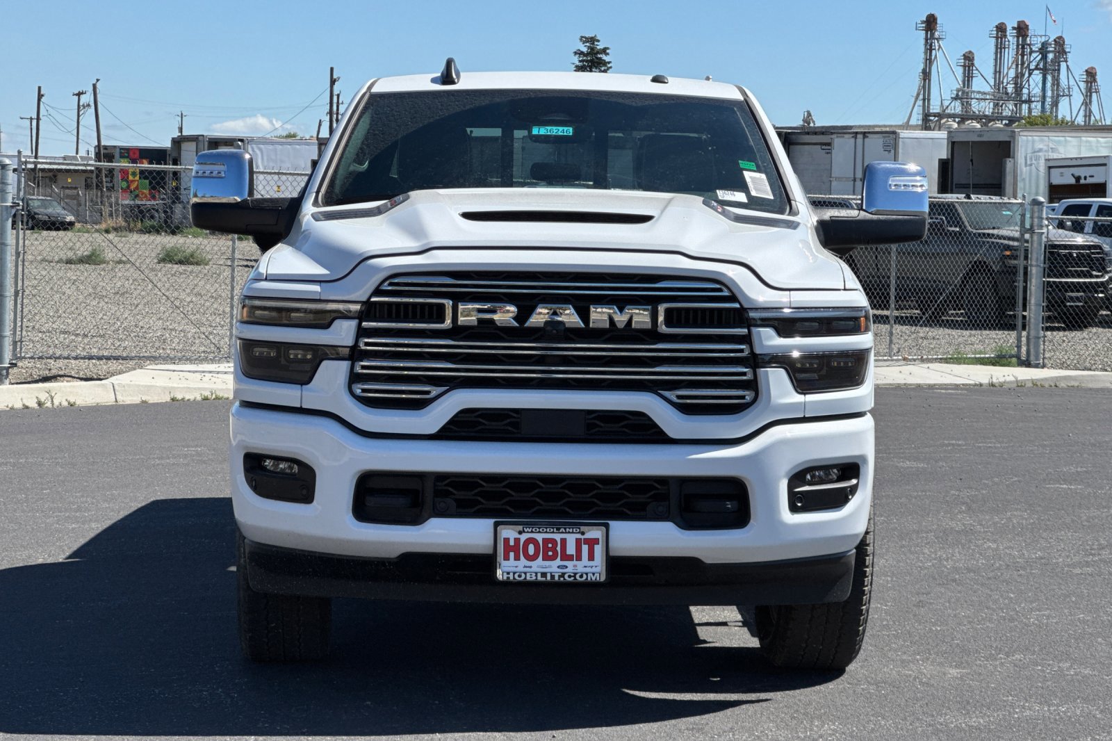 New 2026 RAM 2500 Laramie AWD/4WD image 8