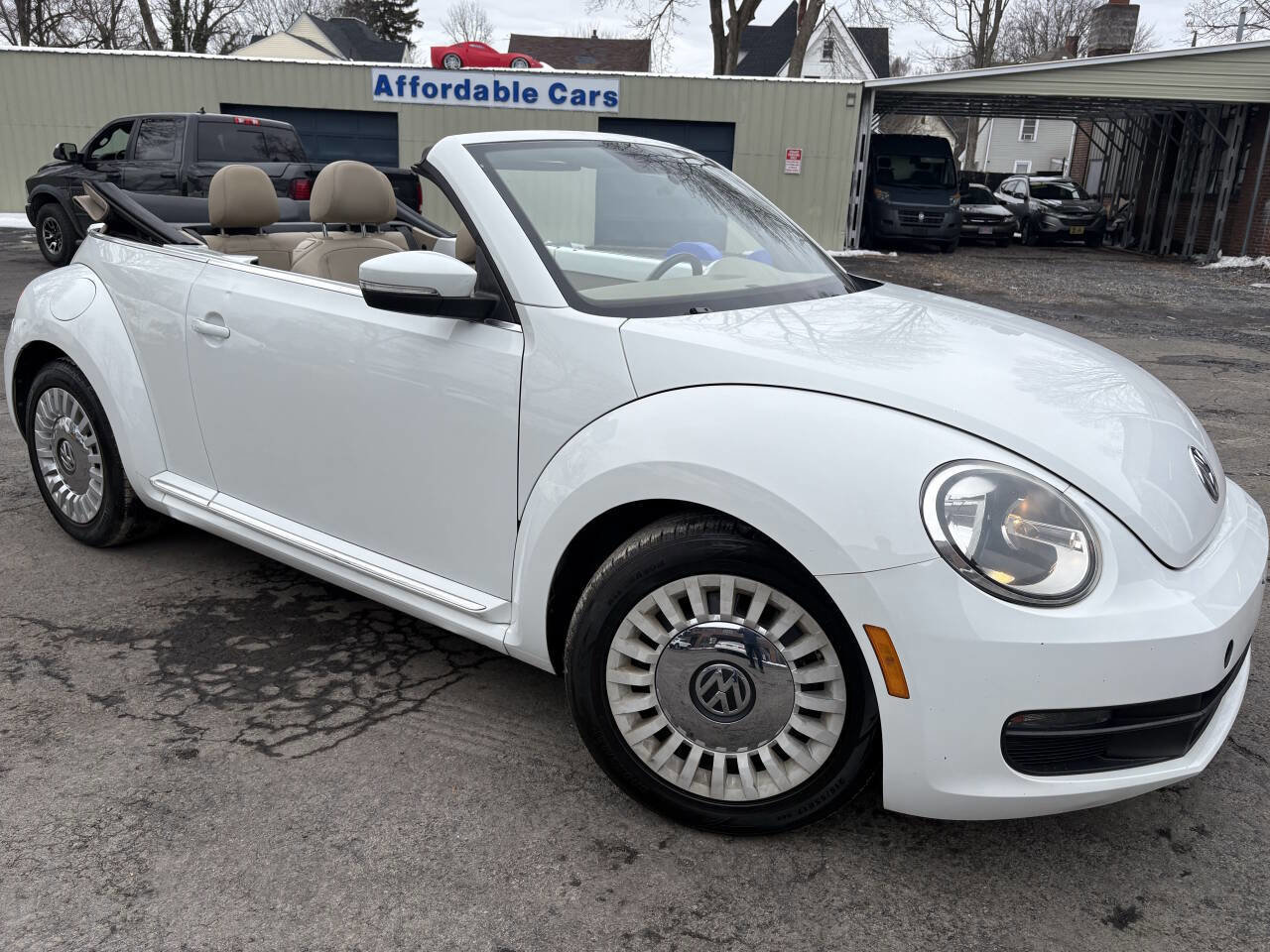 Used 2015 Volkswagen Beetle 1.8T FWD image 8