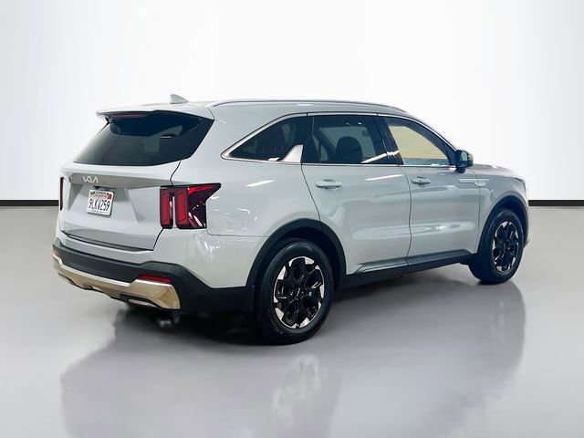 Certified 2024 Kia Sorento S image 7