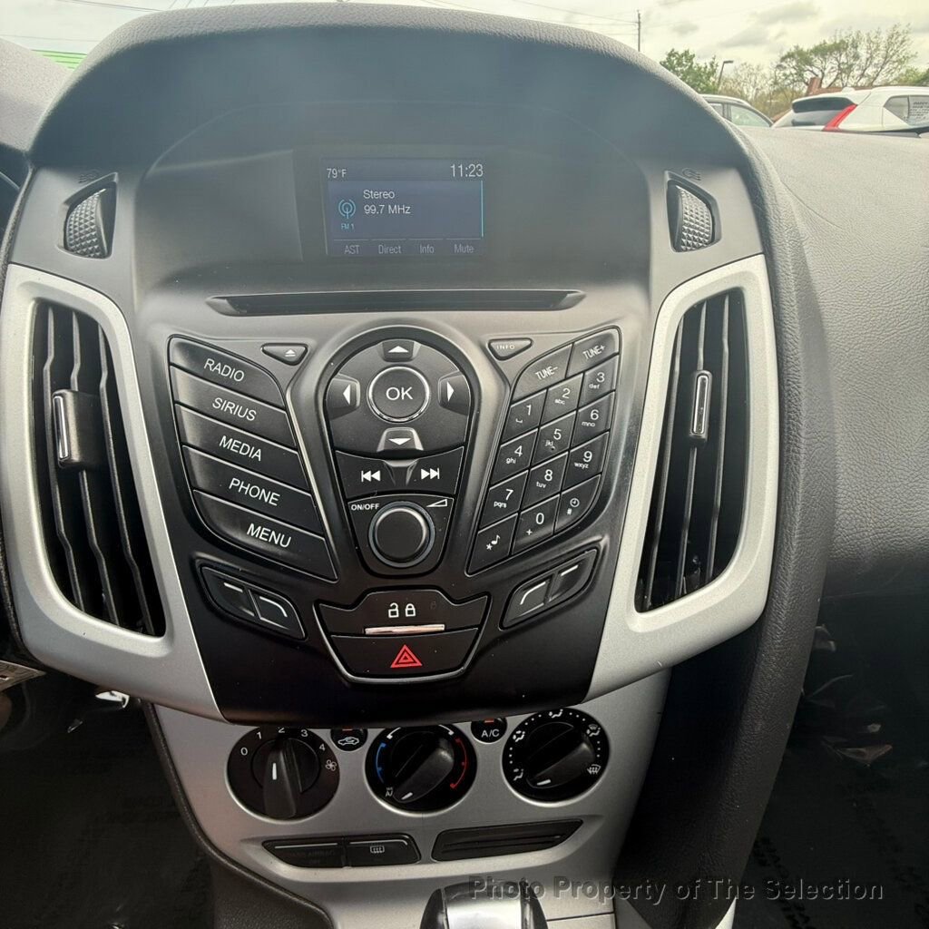 Used 2014 Ford Focus SE w/ Equipment Group 201A image 31