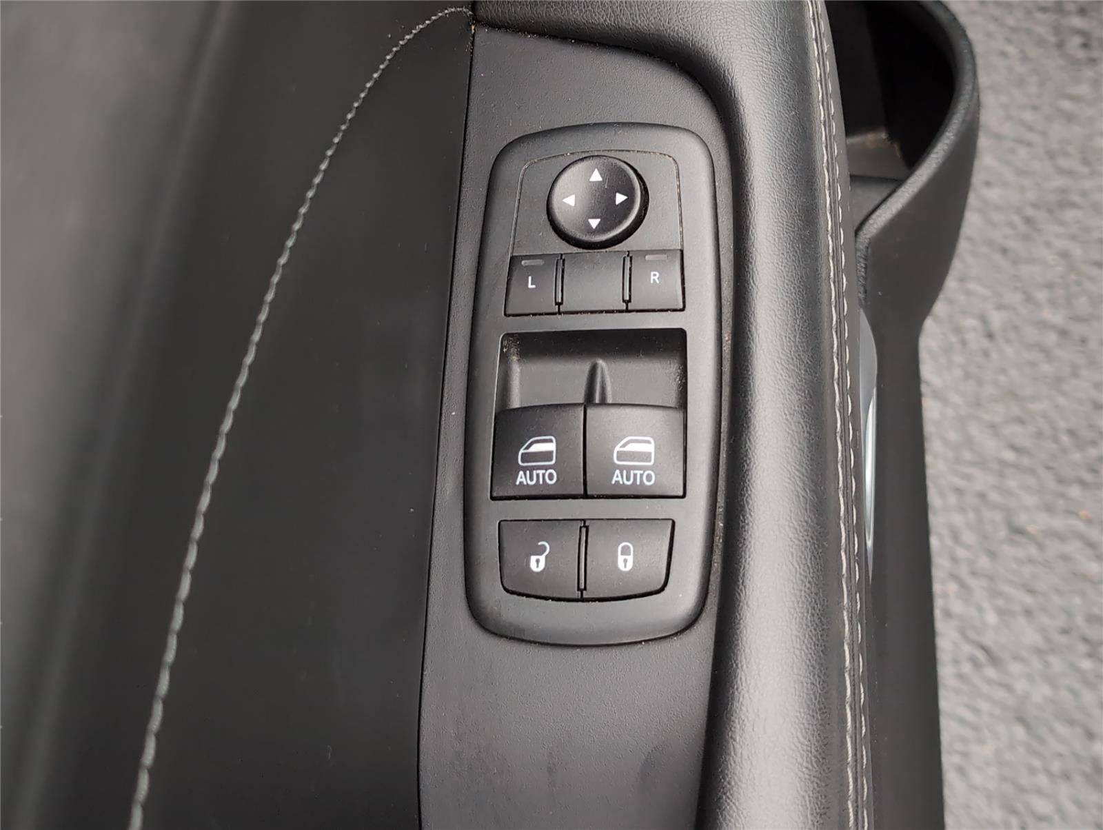 Used 2020 Dodge Challenger R/T w/ Plus Package image 18