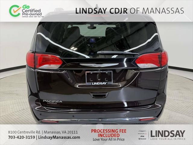 Certified 2017 Chrysler Pacifica Touring-L w/ Tire & Wheel Group FWD image 8