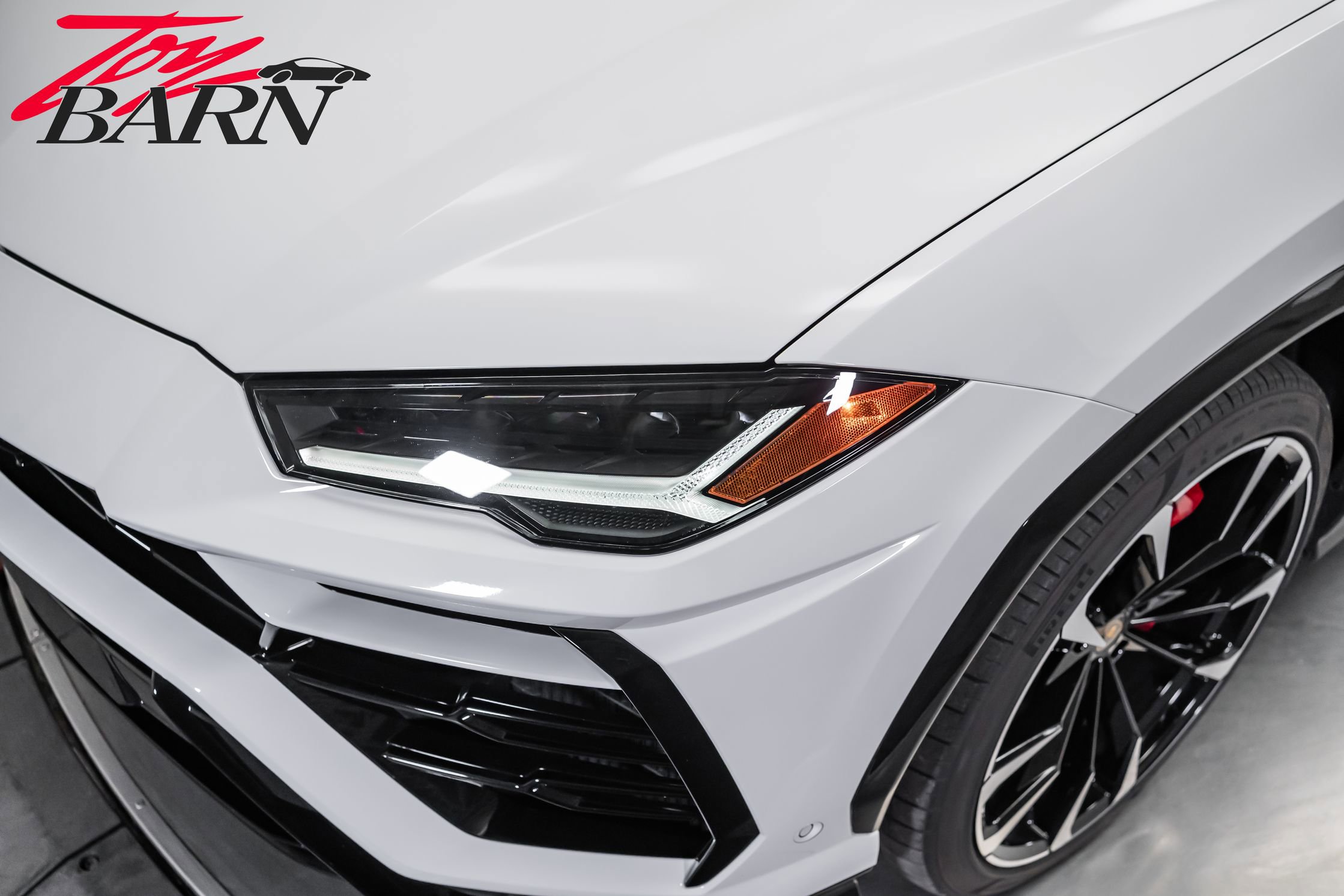 Used 2022 Lamborghini Urus AWD/4WD image 11