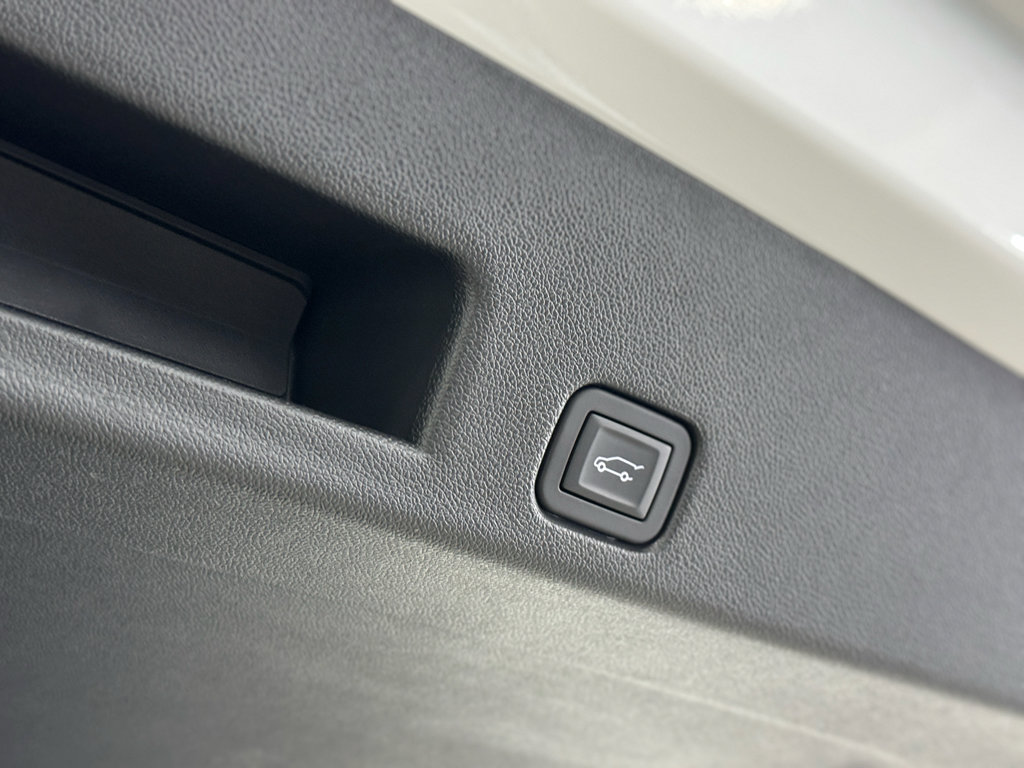 Used 2026 Buick Enclave Preferred image 38