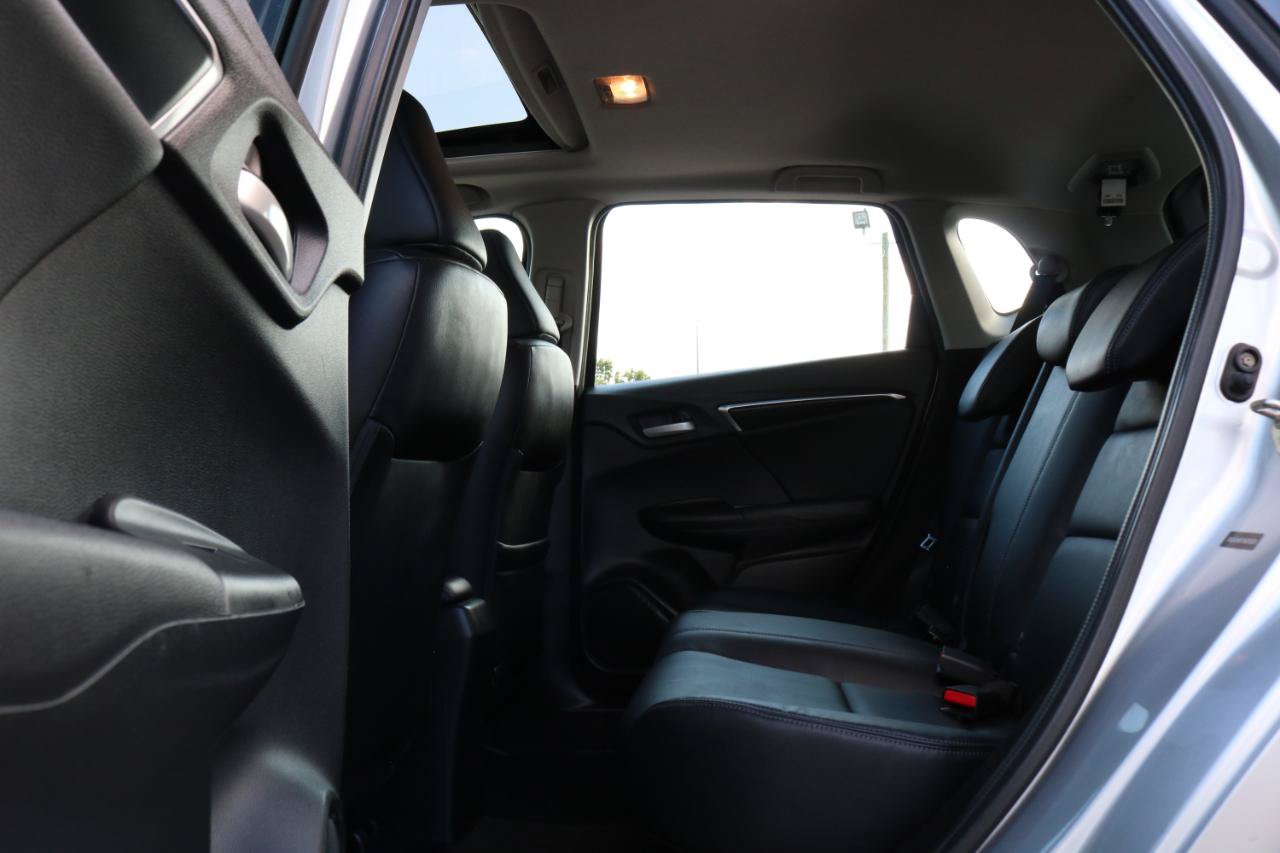 Used 2015 Honda Fit EX image 34