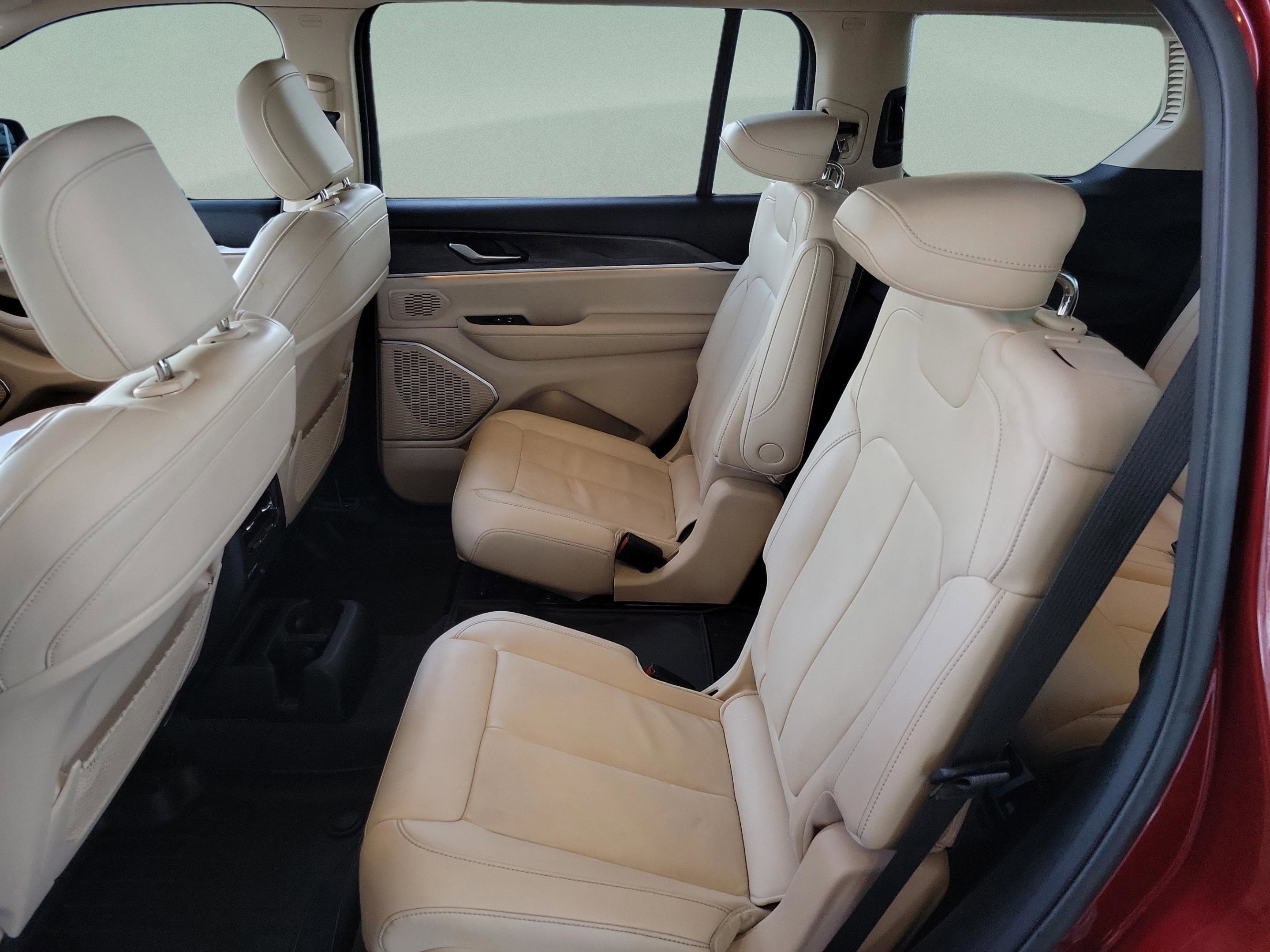 Used 2021 Jeep Grand Cherokee L Limited image 9