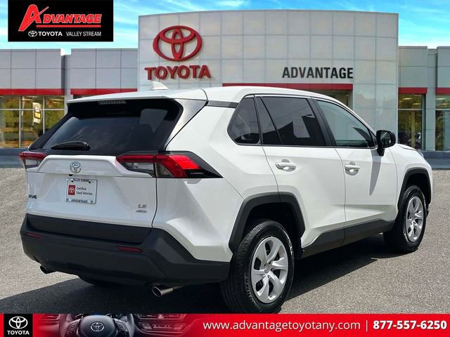 Certified 2024 Toyota RAV4 LE AWD/4WD image 7