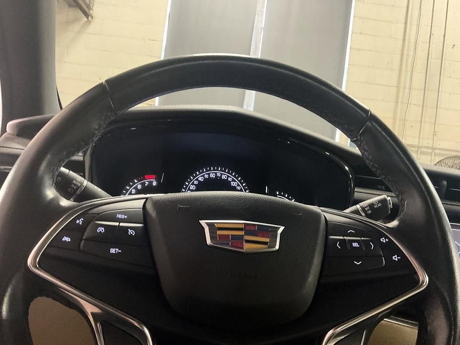 Used 2019 Cadillac XT5 Luxury image 37
