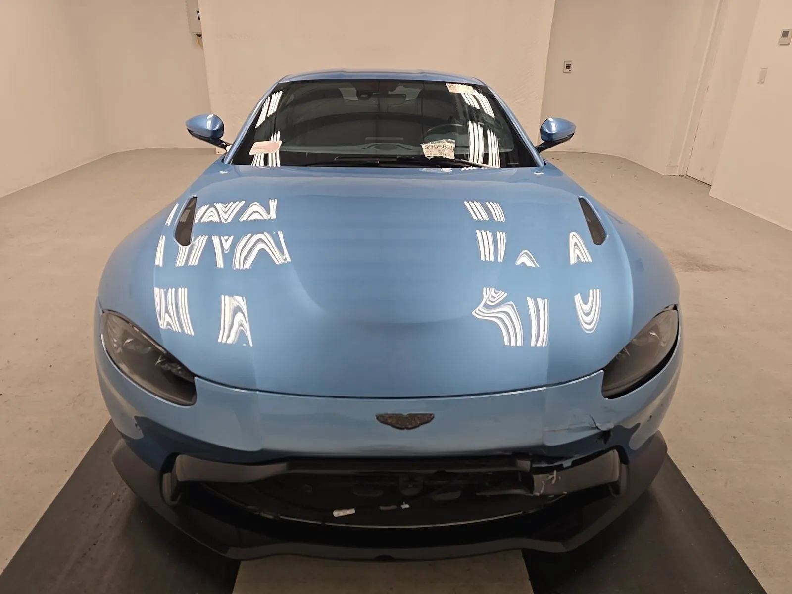 Used 2020 Aston Martin V8 Vantage Coupe RWD image 7
