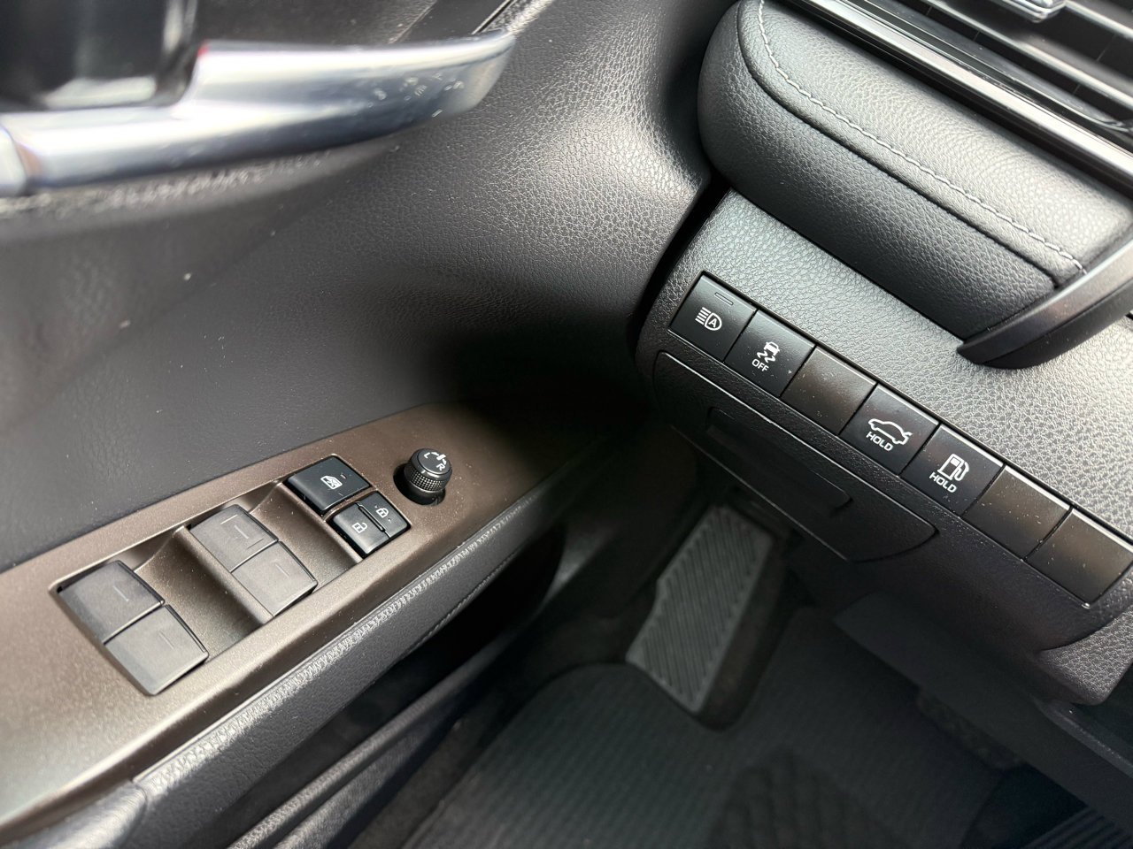 Used 2022 Toyota Camry SE image 26