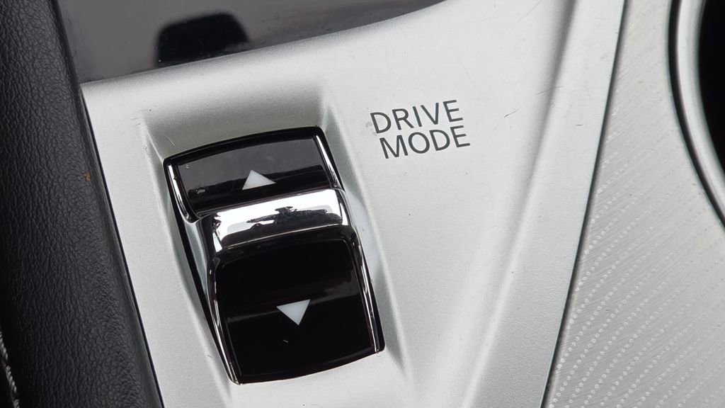 Used 2022 INFINITI Q50 Luxe w/ Cargo Package image 10