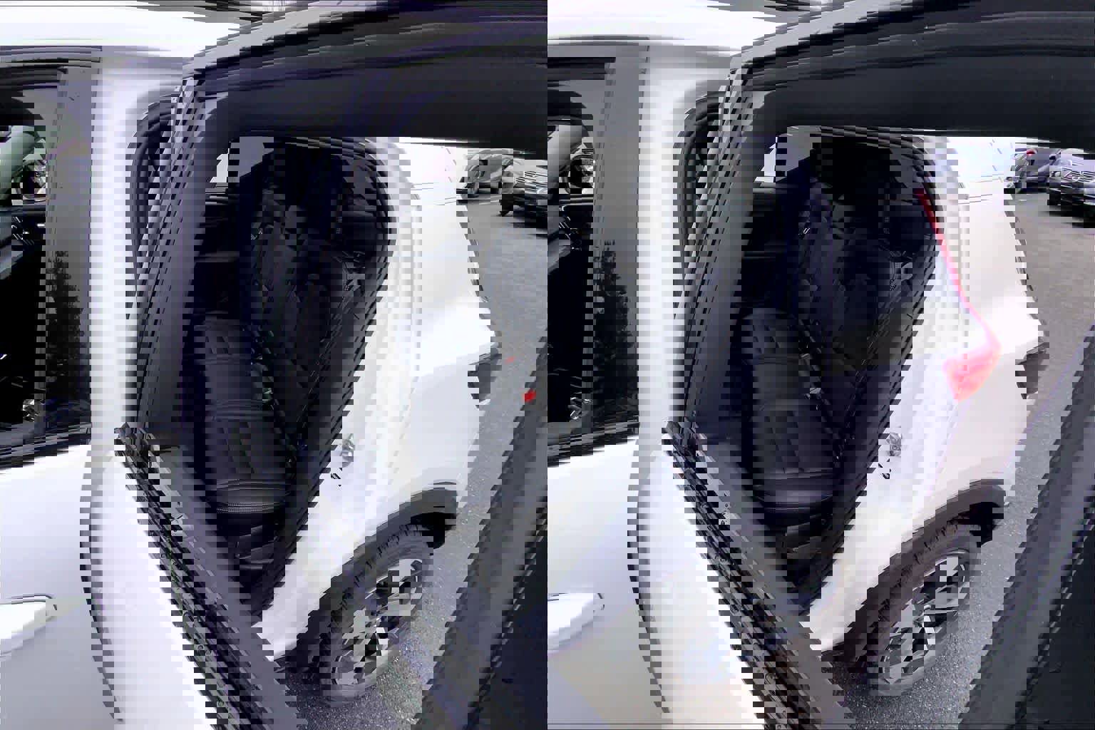 Used 2023 Volvo XC40 B5 Plus w/ Driver Assist Package AWD/4WD image 21