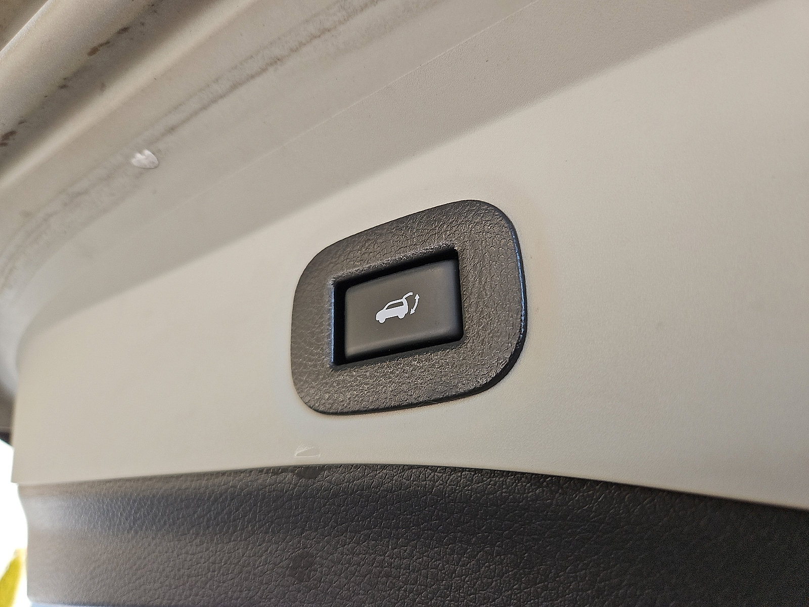 Certified 2019 Nissan Rogue SV image 29