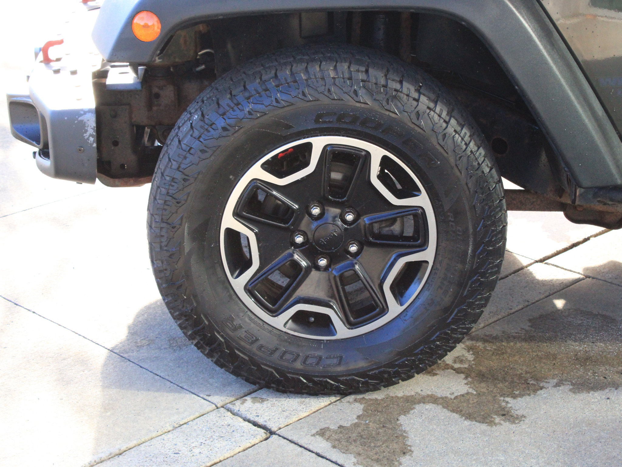 Used 2015 Jeep Wrangler Unlimited Rubicon AWD/4WD image 12