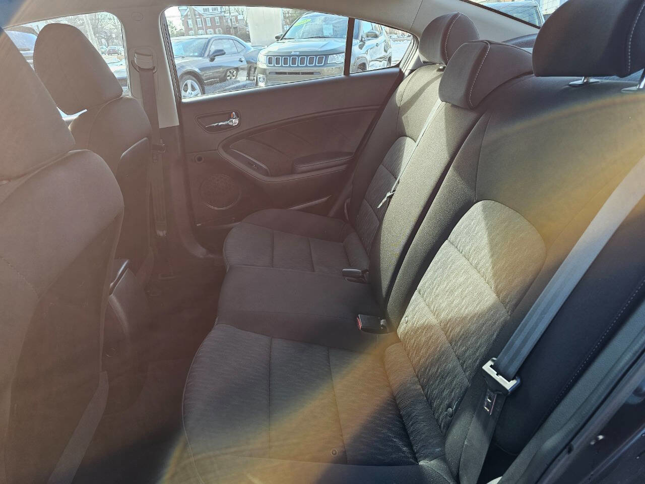 Used 2016 Kia Forte LX image 8