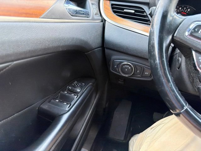Used 2019 Lincoln MKC Reserve AWD/4WD image 9