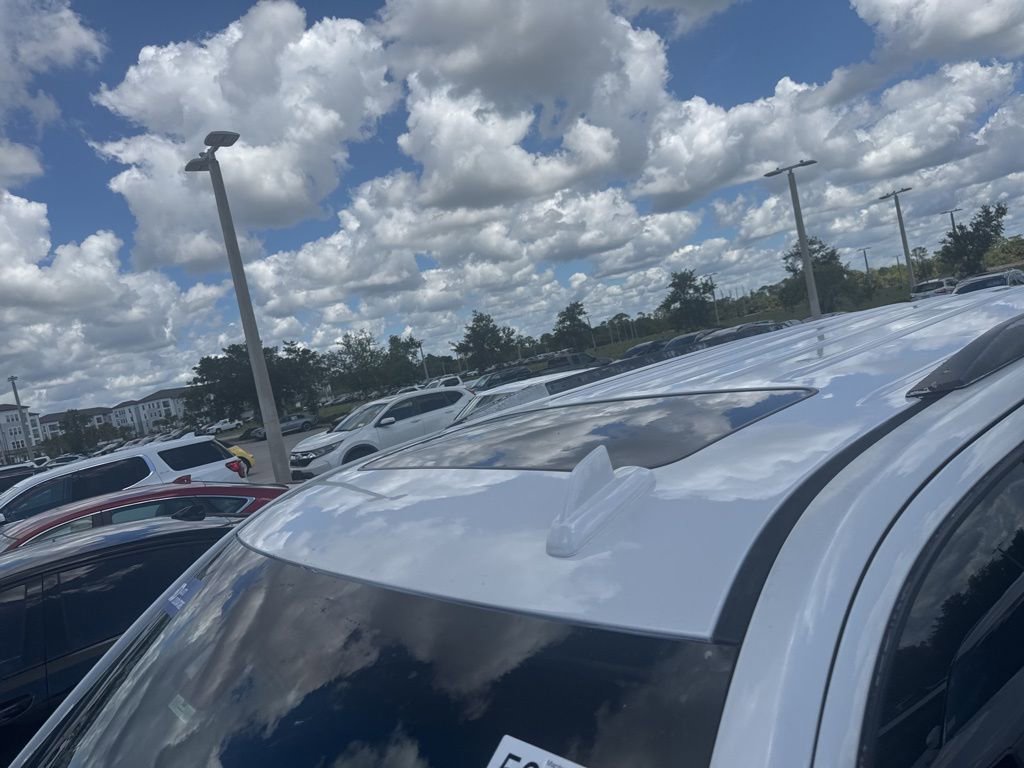 Used 2017 Cadillac Escalade Premium Luxury image 11