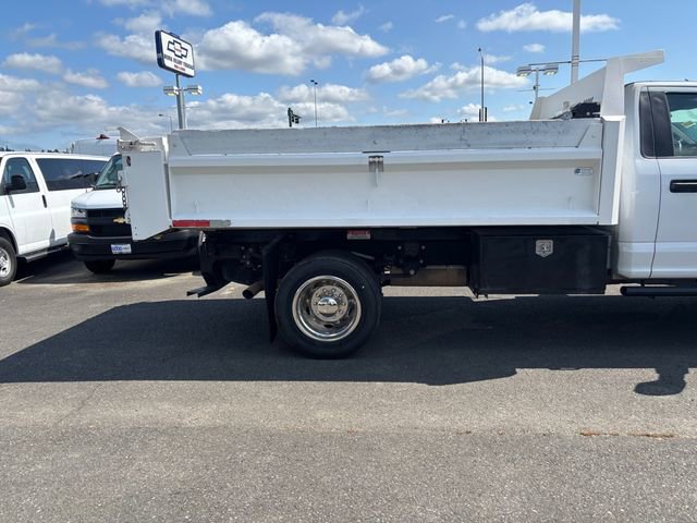 Used 2019 Ford F550 2WD Regular Cab Super Duty image 24