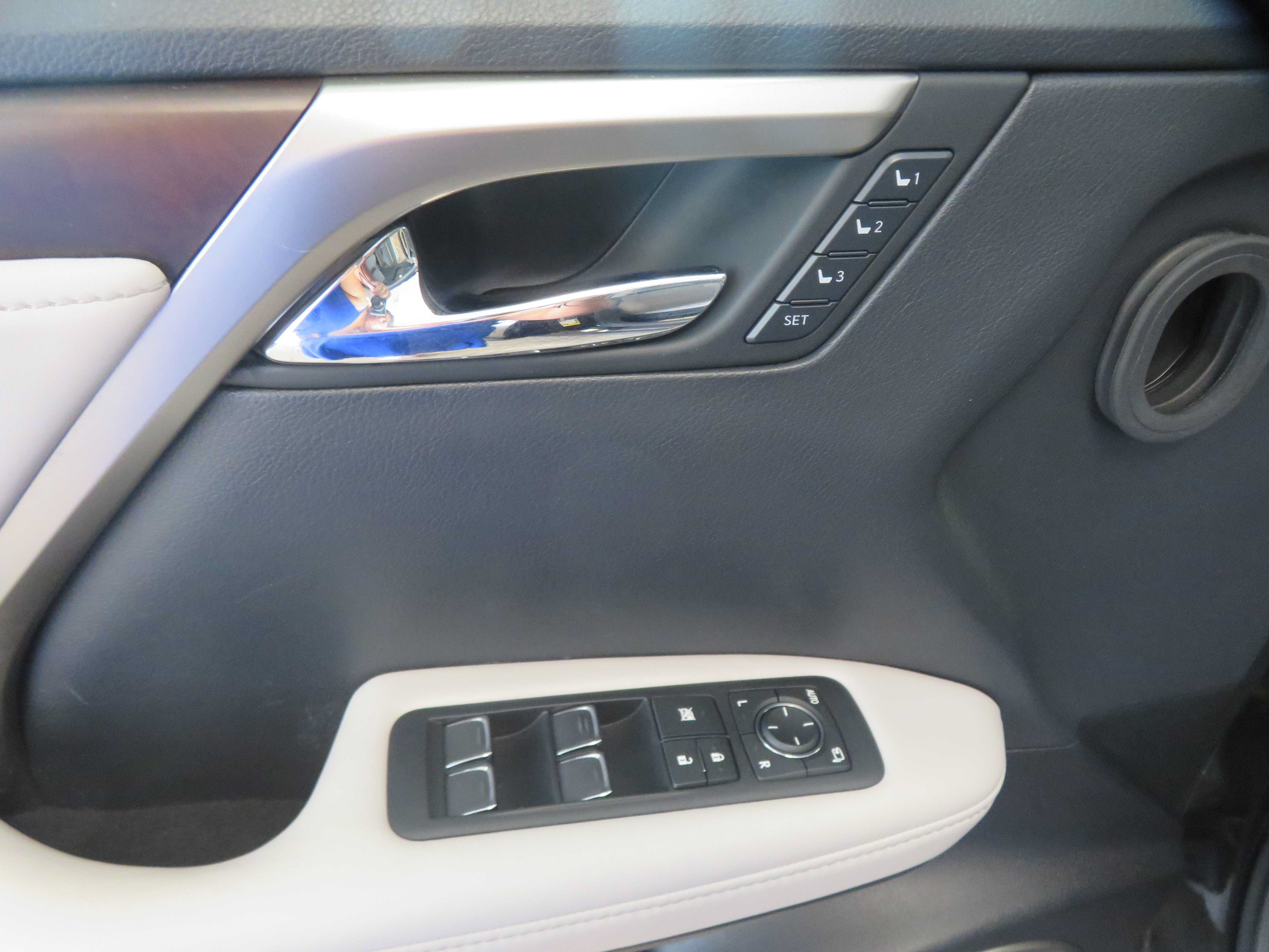 Used 2020 Lexus RX 350 AWD w/ Premium Package image 14
