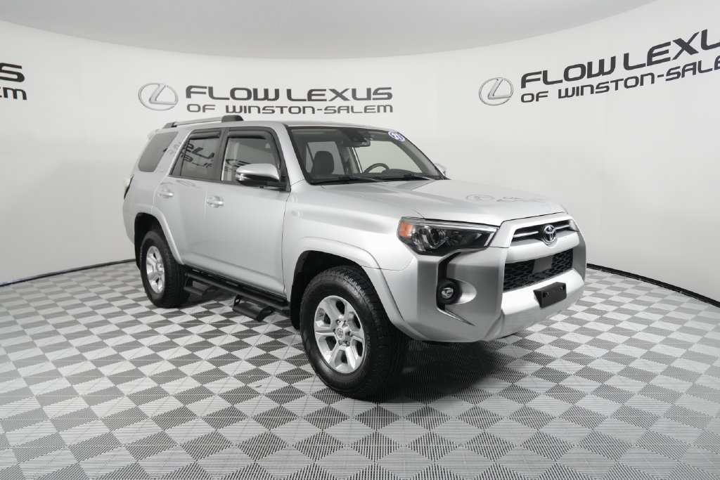 Used 2021 Toyota 4Runner SR5 Premium w/ Moonroof Package AWD/4WD image 3
