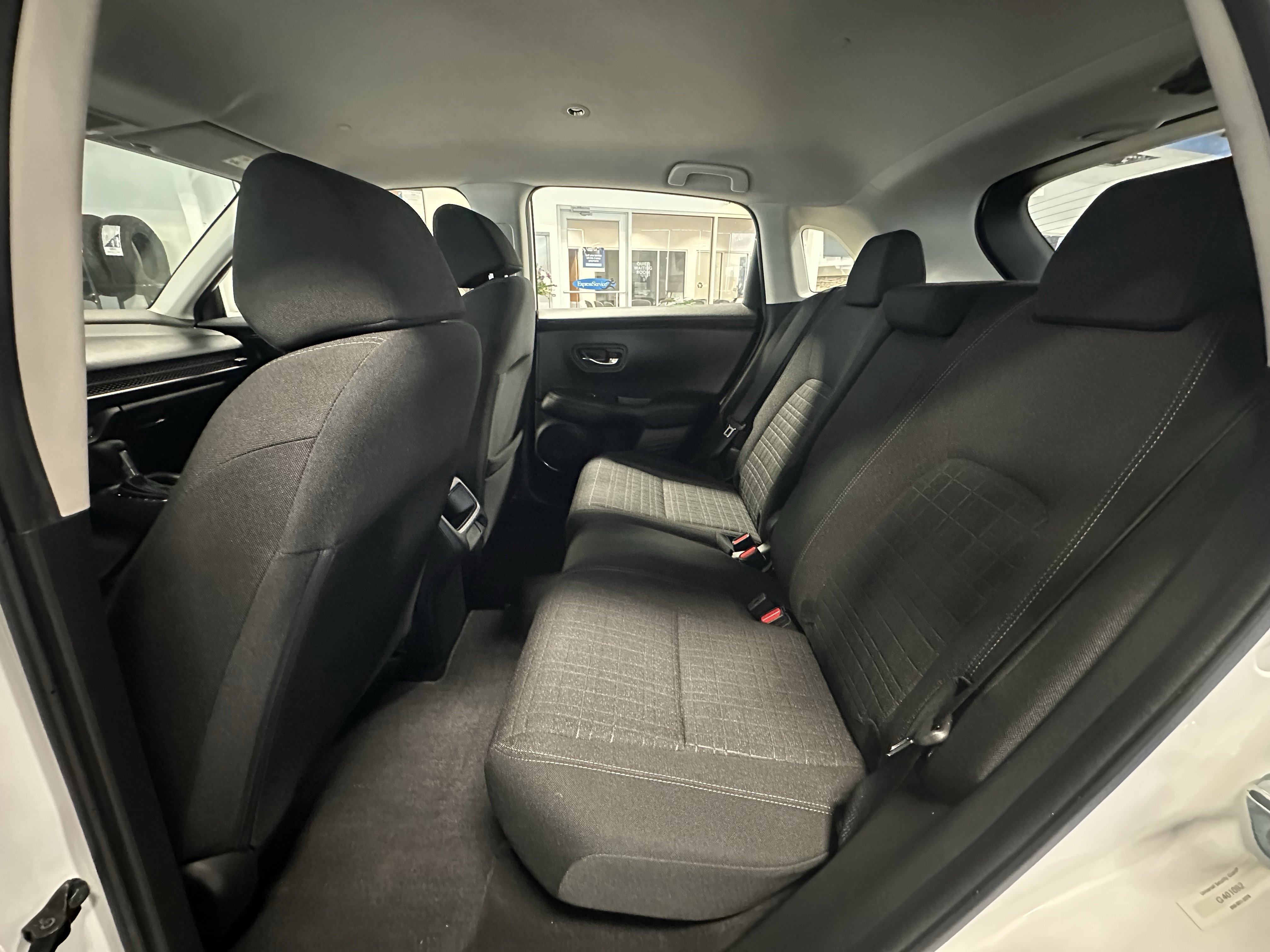 Used 2023 Honda HR-V LX image 17