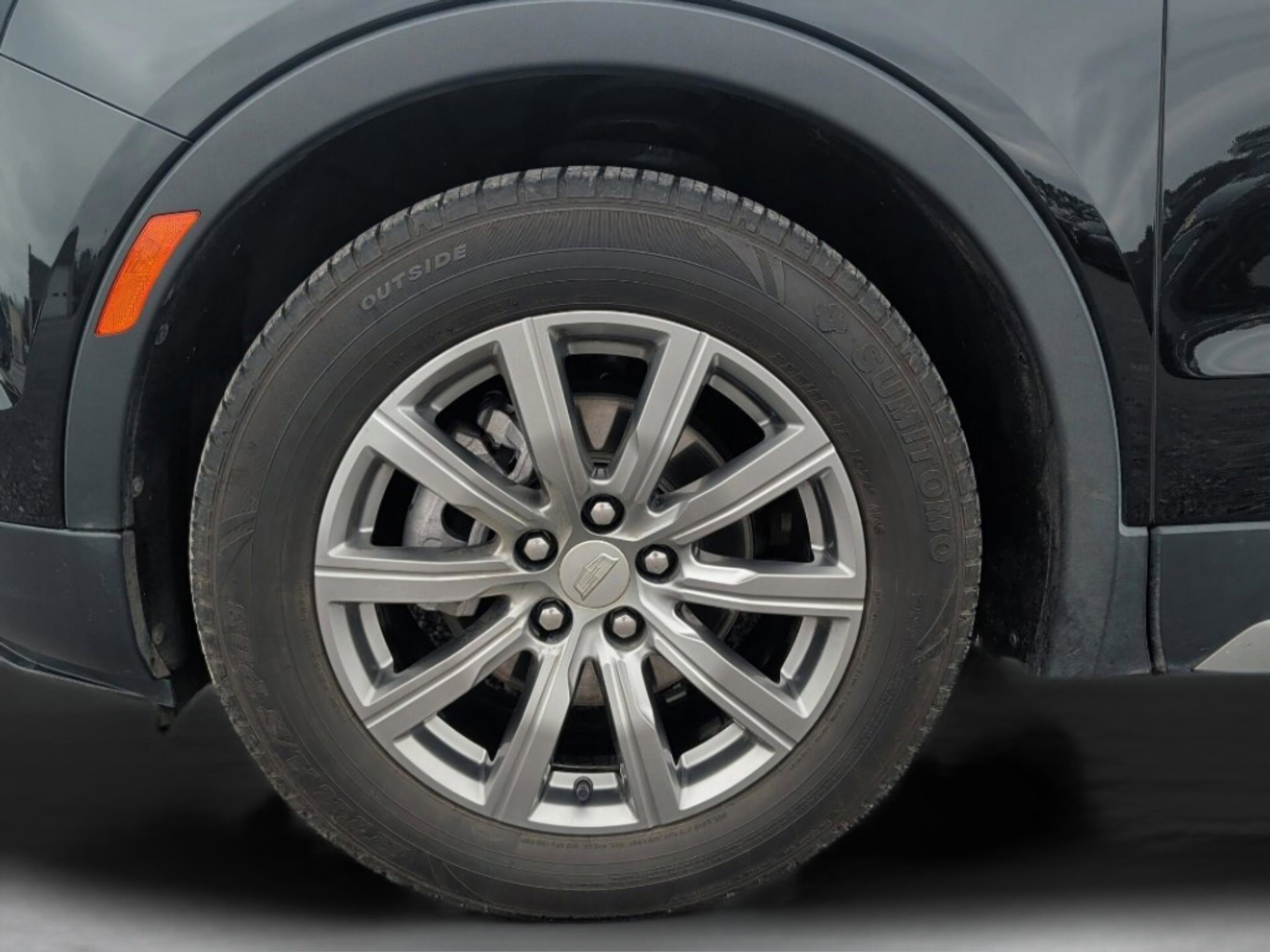 Used 2020 Cadillac XT4 Premium Luxury image 11