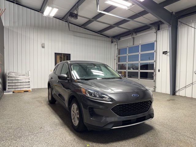 Used 2020 Ford Escape SE image 16