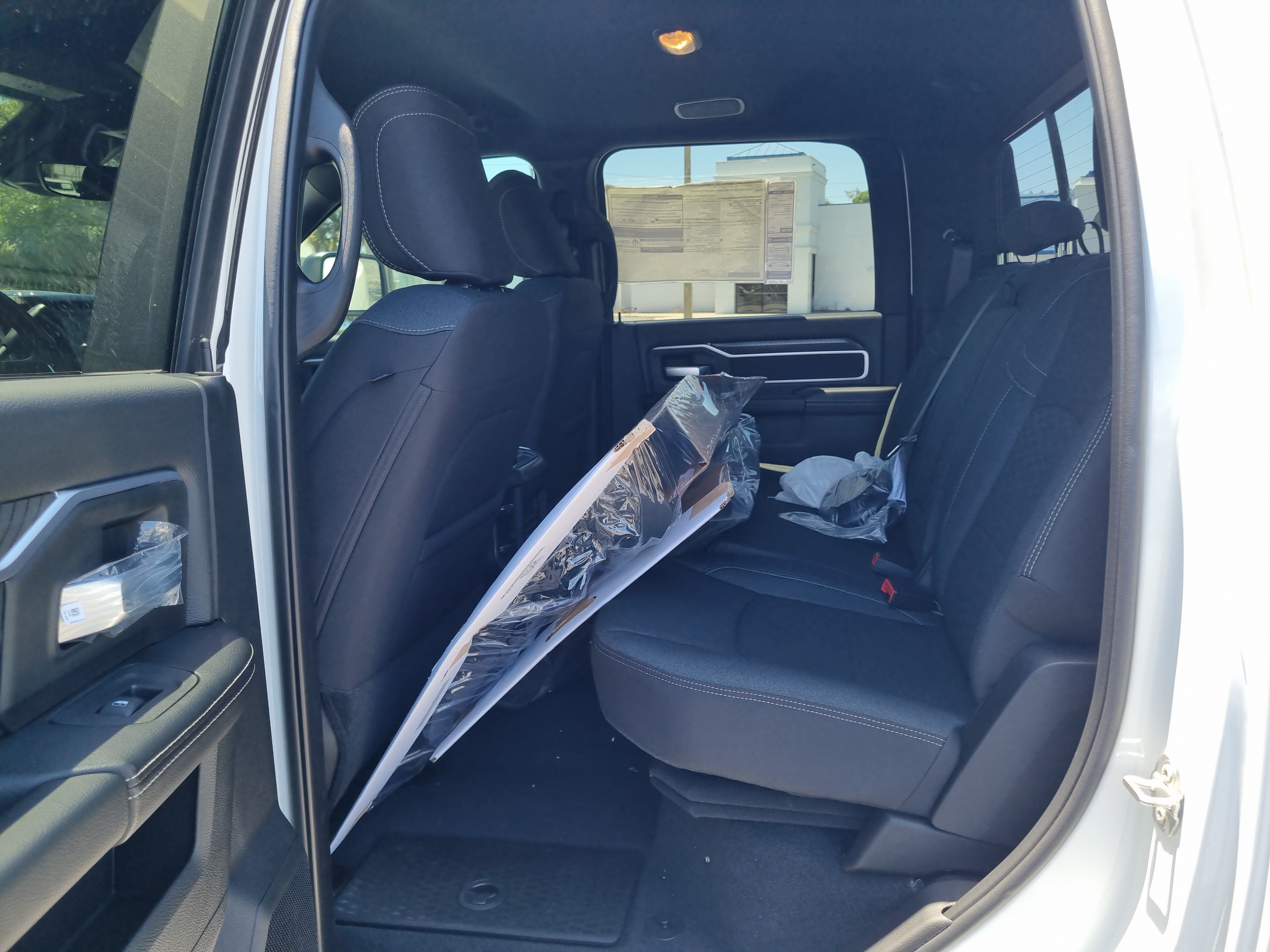 New 2026 RAM 3500 Big Horn AWD/4WD image 9