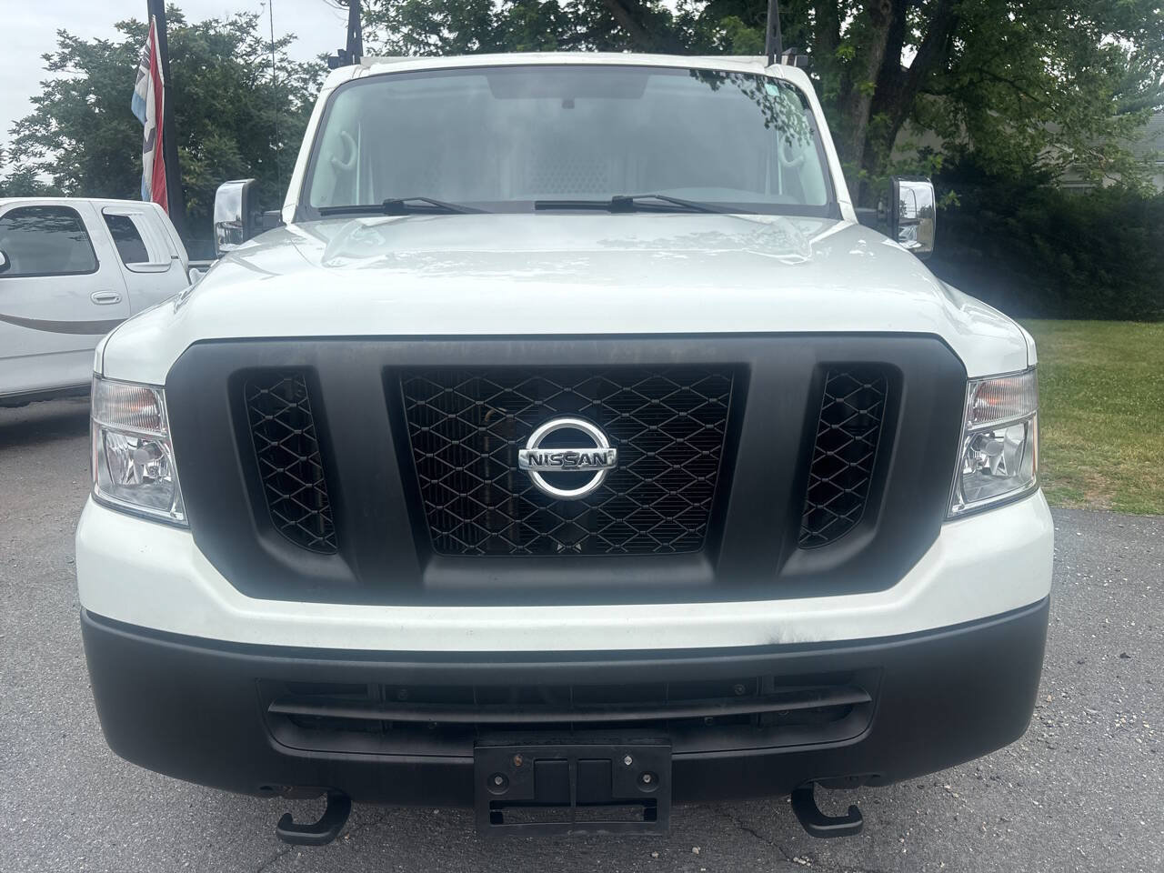 Used 2021 Nissan NV 2500 SV RWD image 2