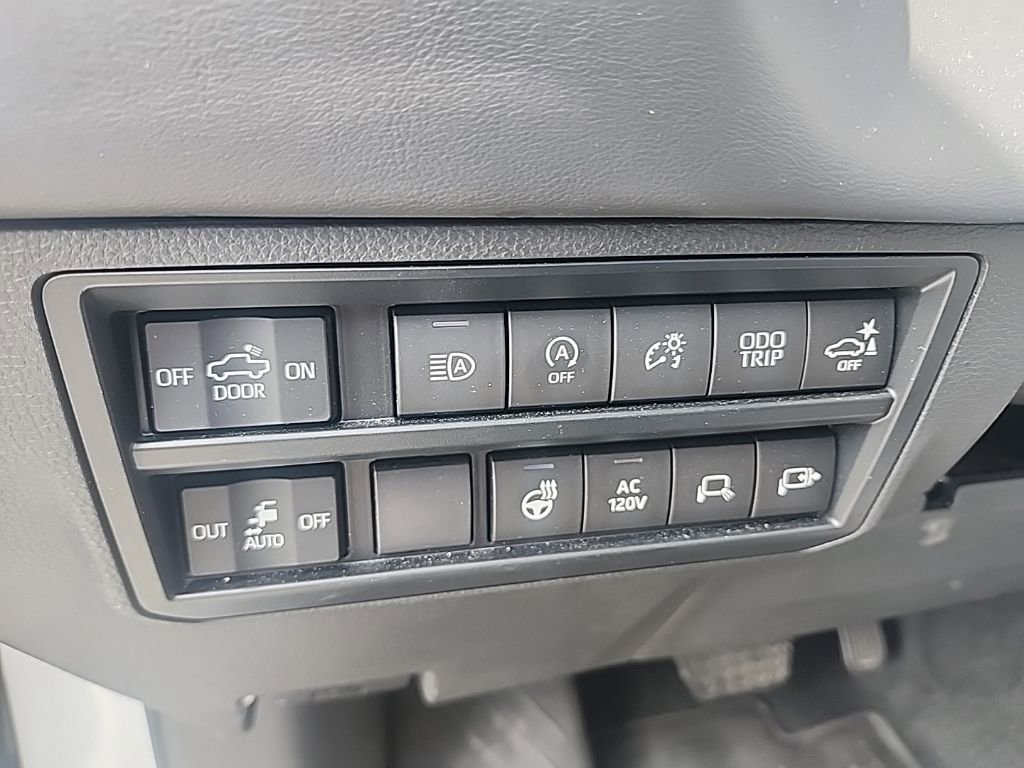 Used 2023 Toyota Tundra Platinum AWD/4WD image 10