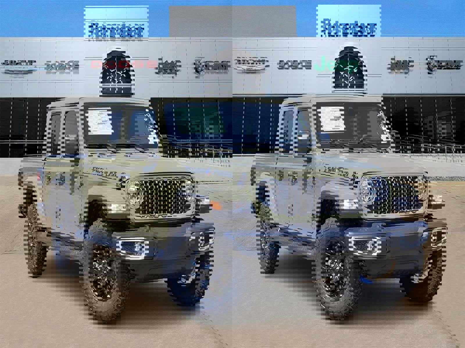 New 2025 Jeep Gladiator Sport